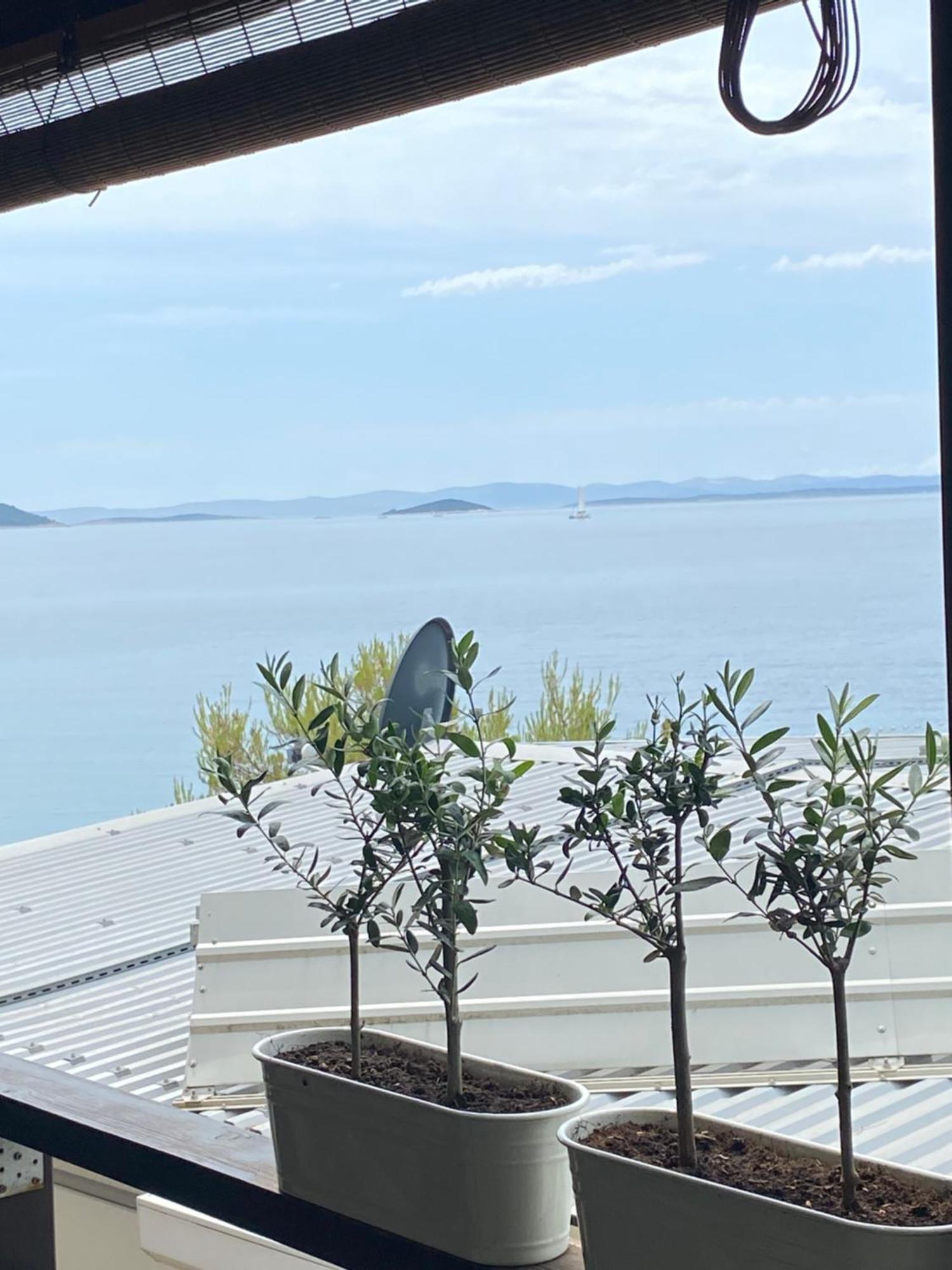 Mobile House On Drage Beach Pakostane Exterior photo